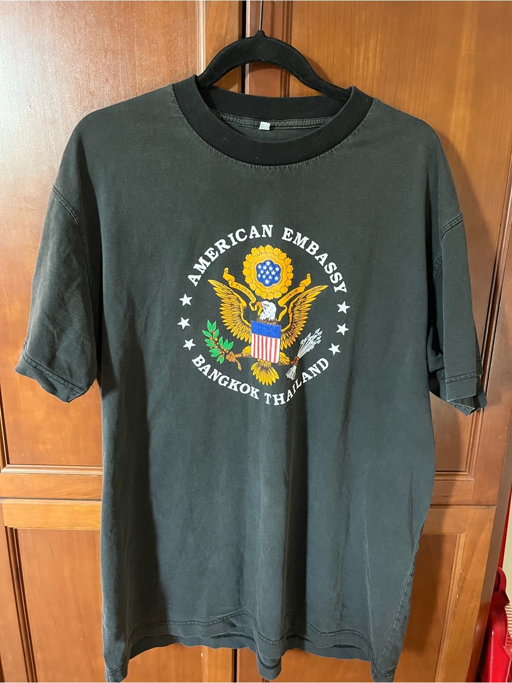 Vintage American Embassy Bangkok Thailand Black Graphic Tee XL